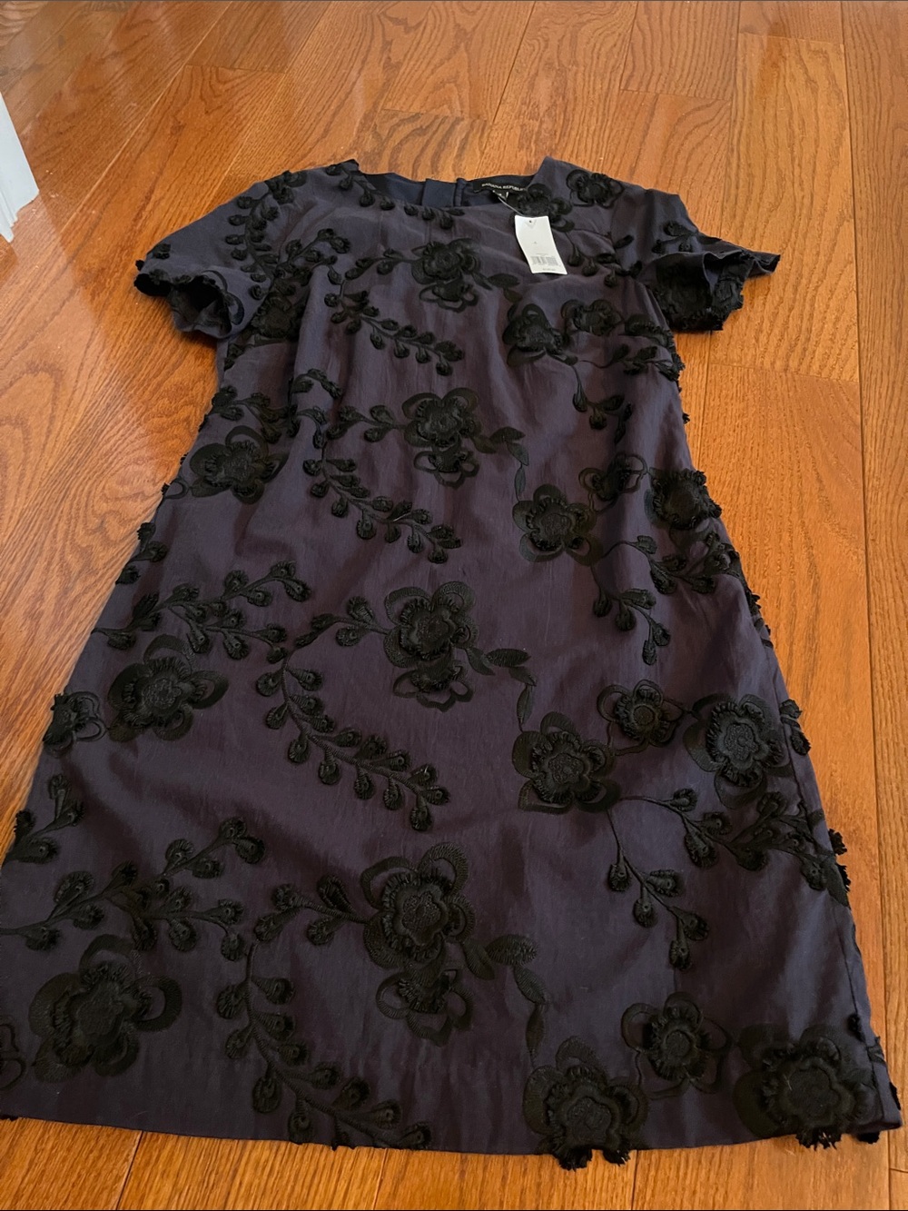Women’s short sleeved Banana Republic dress